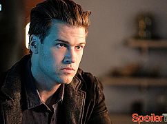 DC’s Legends of Tomorrow: 2x01 Out of Time - zdjęcia promocyjne