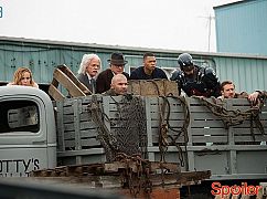 DC’s Legends of Tomorrow: 2x01 Out of Time - zdjęcia promocyjne