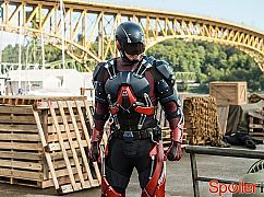 DC’s Legends of Tomorrow: 2x01 Out of Time - zdjęcia promocyjne