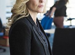 Zdjęcia promocyjne obsady 3 sezonu serialu The Fall
