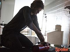 MacGyver: 1x03 Awl - zdjęcia promocyjne