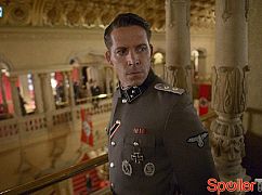 Timeless: 1x04 Party at Castle Varlar - zdjęcia promocyjne