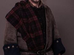 Zdjęcia promocyjne obsady 1 sezonu serialu Frontier