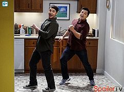 Crazy Ex-Girlfriend: 2x04 When Will Josh and His Friend Leave Me Alone? - zdjęcia promocyjne