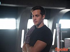 Supergirl: 2x04 Survivors - zdjęcia promocyjne