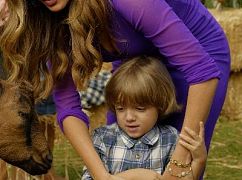 Współczesna rodzina: 8x07 Thanksgiving Jamboree - zdjęcia promocyjne