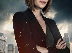 Plakaty promocyjne postaci 2 sezonu serialu Supergirl