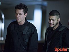 Arrow: 5x07 Vigilante - zdjęcia promocyjne