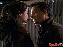 Frequency: 1x08 Interference - zdjęcia promocyjne
