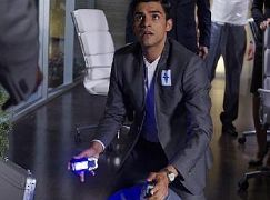 Incorporated: 1x03 Human Resources - zdjęcia promocyjne