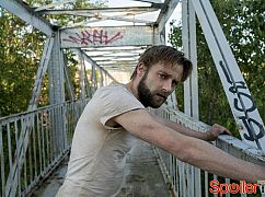 Outsiders: 2x01 And The Three Shall Save You - zdjęcia promocyjne