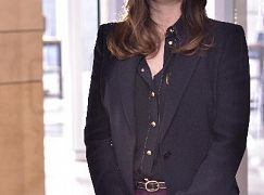 Conviction: 1x12 Enemy Combatant - zdjęcia promocyjne