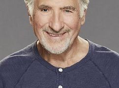 Zdjęcia promocyjne obsady 1 sezonu serialu Superior Donuts