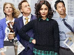 Plakaty promocyjne 1 sezonu serialu Powerless