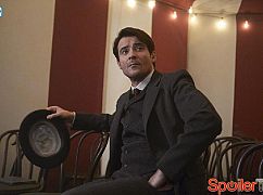Timeless: 1x11 The World's Columbian Exposition - zdjęcia promocyjne