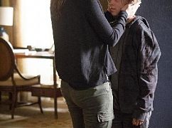 Colony: 2x03 Sublimation - zdjęcia promocyjne