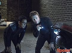 Colony: 2x05 Company Man - zdjęcia promocyjne