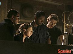 Colony: 2x05 Company Man - zdjęcia promocyjne