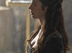 Reign: 4x01 With Friends Like These - zdjęcia promocyjne