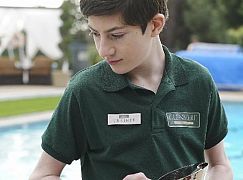 Speechless: 1x15 T-H– THE C-L– CLUB - zdjęcia promocyjne