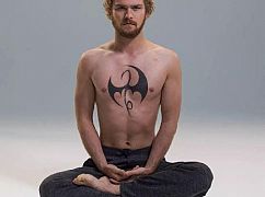 Zdjęcia promocyjne obsady 1 sezonu serialu Iron Fist