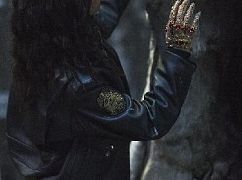 Emerald City: 1x09 The Villain That's Become - zdjęcia promocyjne