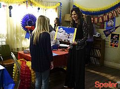 Speechless: 1x17 S-U-R-- SURPRISE! - zdjęcia promocyjne