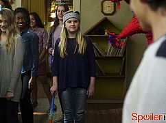 Speechless: 1x17 S-U-R-- SURPRISE! - zdjęcia promocyjne