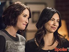 Supergirl: 2x14 Homecoming - zdjęcia promocyjne