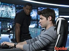 Supergirl: 2x14 Homecoming - zdjęcia promocyjne