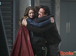 Supergirl: 2x14 Homecoming - zdjęcia promocyjne