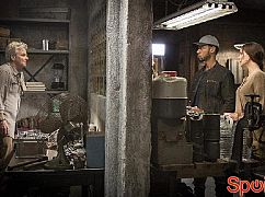 Colony: 2x08 Good Intentions - zdjęcia promocyjne