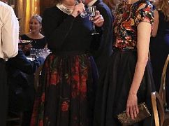 Powerless: 1x12 Van Of The Year - zdjęcia promocyjne