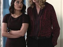 Powerless: 1x12 Van Of The Year - zdjęcia promocyjne