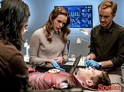 The Flash: 3x15 The Wrath of Savitar - zdjęcia promocyjne