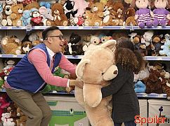 Superstore: 2x17 Mateo's Last Day - zdjęcia promocyjne
