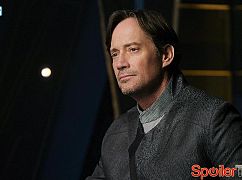 Supergirl: 2x16 Star-Crossed - zdjęcia promocyjne