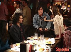 Pępek świata: 8x19 The Confirmation - zdjęcia promocyjne