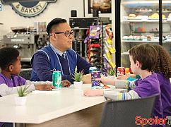 Superstore: 2x18 Glenn's Kids - zdjęcia promocyjne