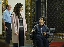 Speechless: 1x20 R-U-N--RUNAWAY - zdjęcia promocyjne