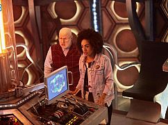 Doktor Who: 10x01 The Pilot - zdjęcia promocyjne