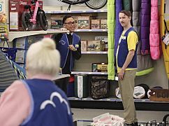Superstore: 2x19 Spring Cleaning - zdjęcia promocyjne