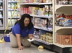 Superstore: 2x19 Spring Cleaning - zdjęcia promocyjne