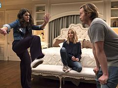 Cioteczka Mick: 1x17 The Intruder - zdjęcia promocyjne