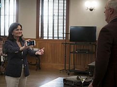 Trial & Error: 1x12 The Defense Rests - zdjęcia promocyjne