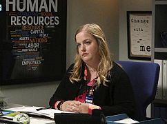 Great News: 1x02 Bear Attack - zdjęcia promocyjne