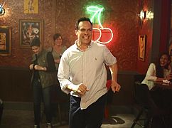American Housewife: 1x22 Dude, Where's My Napkin? - zdjęcia promocyjne