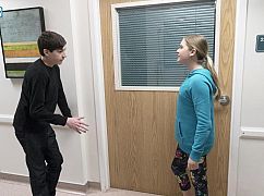 Speechless: 1x22 M-A-MAY-JAY - zdjęcia promocyjne