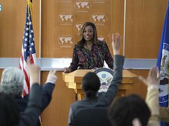 Madam Secretary: 3x21 The Seventh Floor - zdjęcia promocyjne