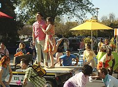 Pępek świata: 8x22 The Final Final - zdjęcia promocyjne